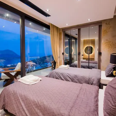 4 Bdr Ultra Luxury With Cinema Victoria